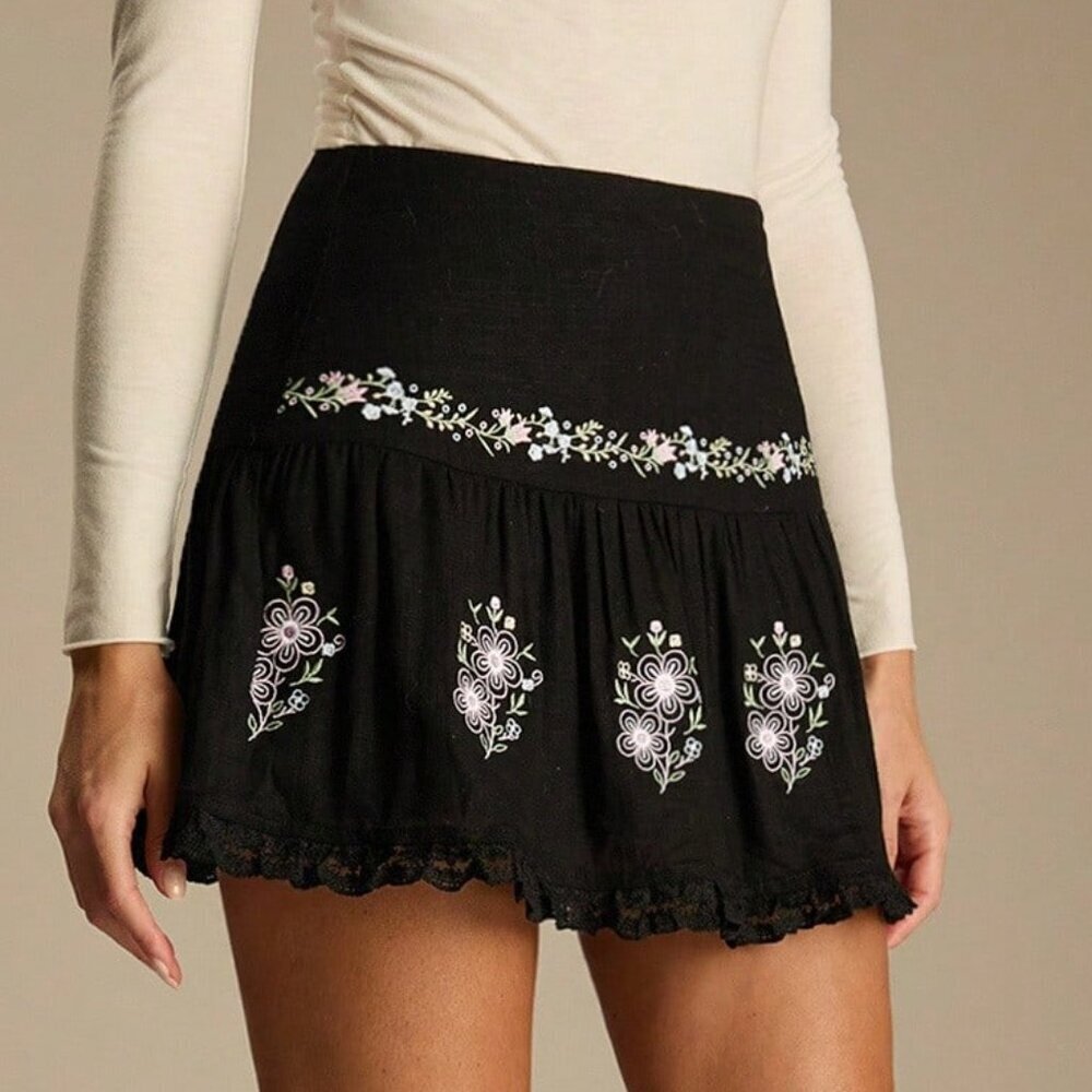 Black Boho Women's Floral Embroidered Mini Skirt - Picture 6 of 7